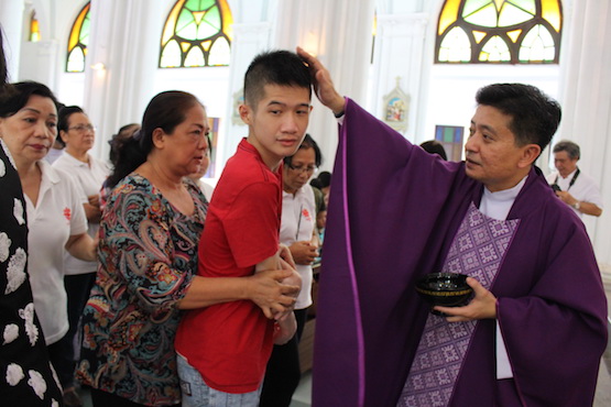 Vietnamese archdiocese opens doors to autism sufferers 