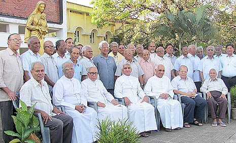 Goa priests learn to grow old gracefully