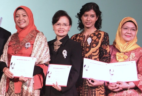 Indonesia honors women for social media advocacy