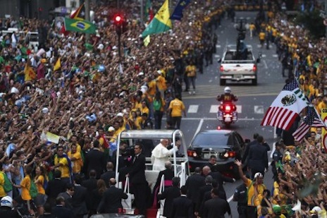 Massive crowds bring pope's cavalcade to a standstill