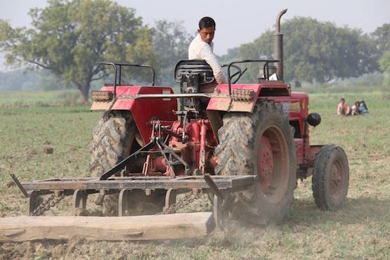 Indian farmers struggle to adapt to the 21st century 