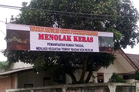 Indonesian district bans three churches from worshipping