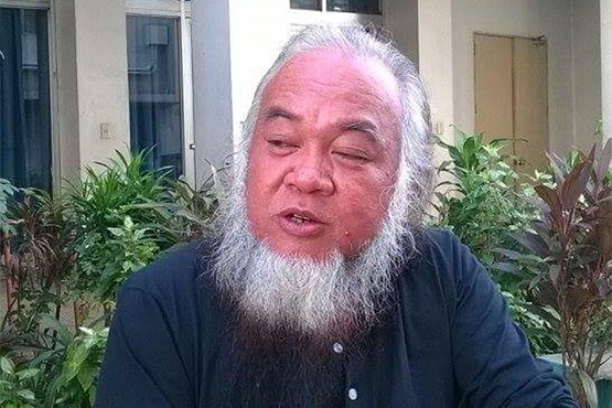 Kidnapped Filipino priest appeals for help in video