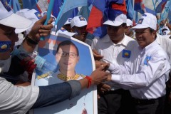 Hun Sen orders Cambodian rights group shut