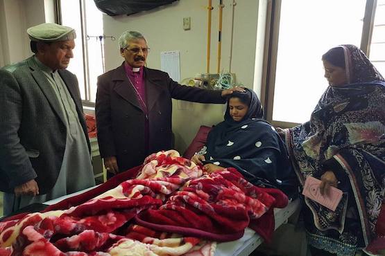 Archbishop urges help for Pakistan attack victims