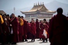 Chinese state incites Tibetans to report on others 