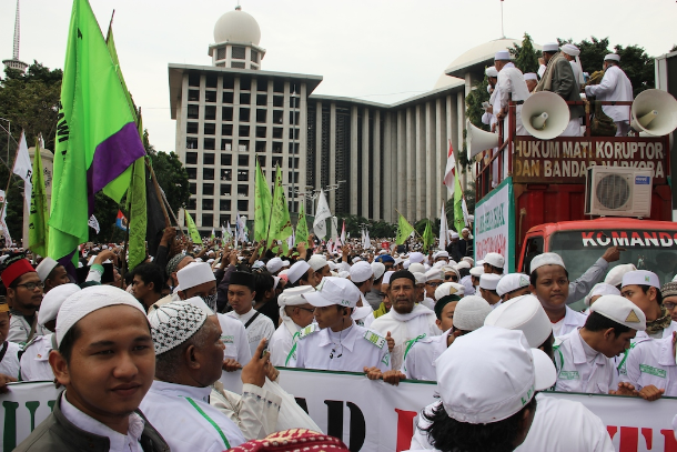 Dozens of govt mosques in Jakarta promote radicalism  