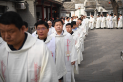 Sinicization of China's Catholics begins
