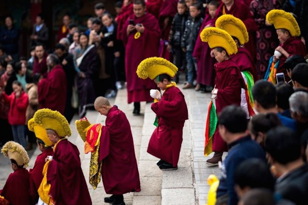 China bans minors in Tibet from religious events