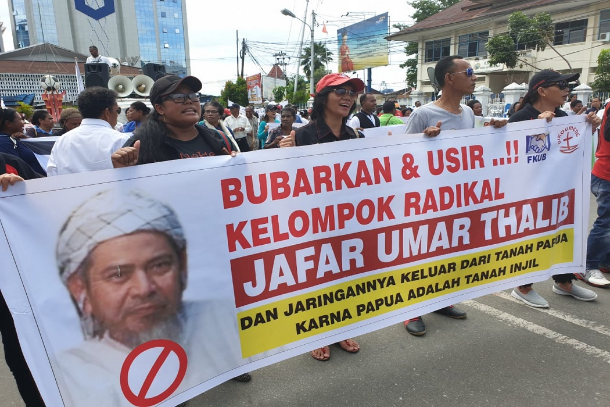 Papuans call for expulsion of Muslim cleric