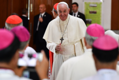 Pope asks bishops to carve out Asian Church's future