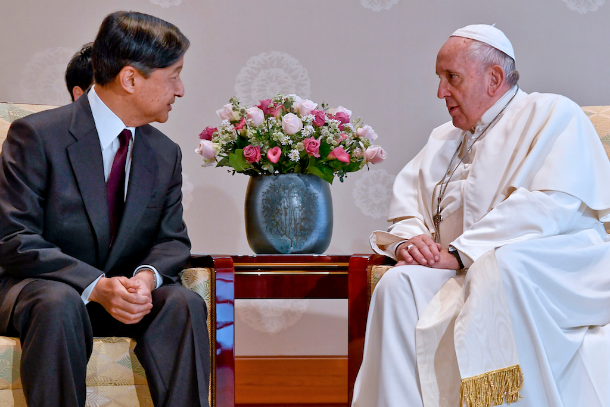 Pope holds historic meeting with Japanese emperor