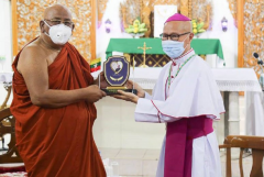 Myanmar's top monk donates to pope's Covid-19 fund