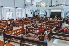 Rules on reopening Philippine churches draw flak