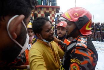 32 die in Bangladesh boat capsize tragedy