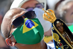 Pope greets Brazil's Religious on their special week