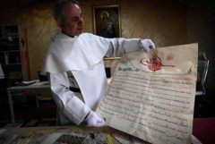  Iraqi archbishop who saved ancient manuscripts nominated for EU prize 