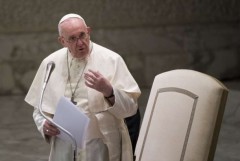   Pope Francis defends marriage, supports civil unions