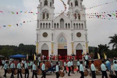 New church inaugurated for evacuees in Vietnam  