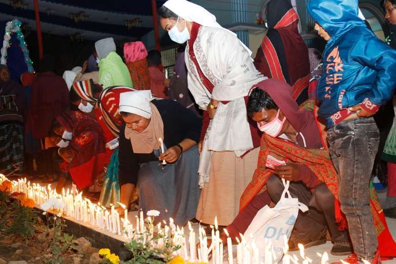 Bangladeshi pilgrims seek Mary's blessings in Covid-19 crisis