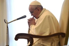 Pope: Failure to remember Holocaust will lead world down same path