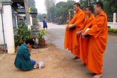 Wayward monks exploit deference of Thai Buddhists