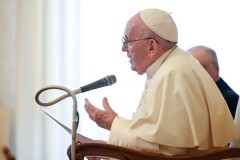 Pope says solidarity needed to reduce debt of poor nations