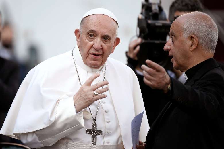 Losing can also mean victory, Pope Francis tells athletes
