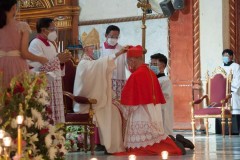 Manila's new archbishop receives red hat and ring
