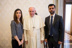 Pope meets genocide survivor who inspired his Iraq trip