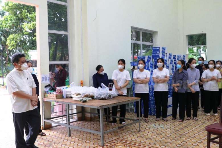 Vietnam authorities laud religious volunteers’ services 