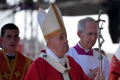 Christianity without the cross is 'sterile,' pope says in Slovakia