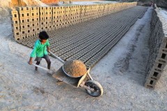 No way out for South Asia's child laborers 