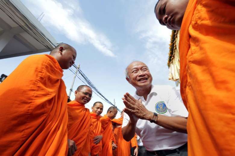 Tributes flow following death of Cambodian prince