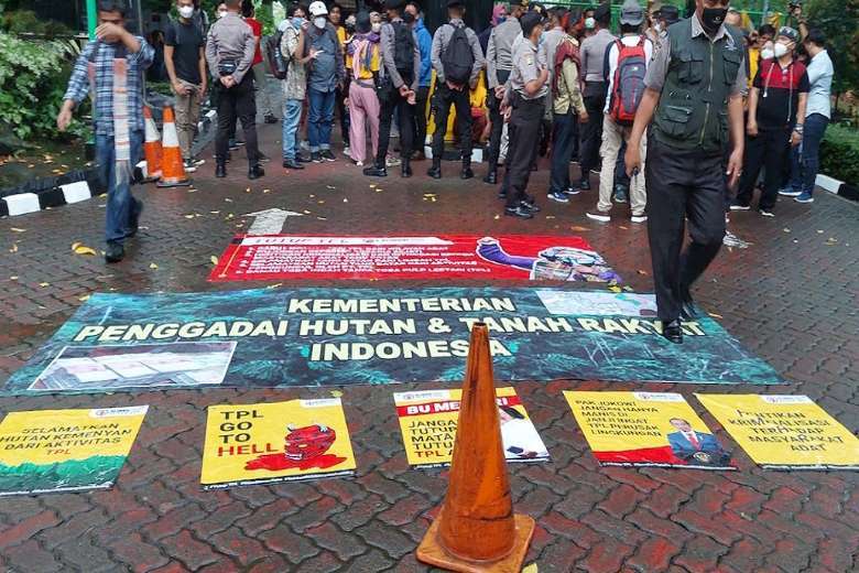 Indonesian indigenous people fight on despite arrests