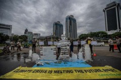 Greenpeace Indonesia slams govt over police complaint