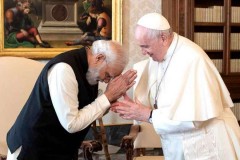Pope Francis urged to visit India
