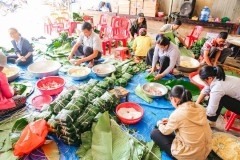 Vietnam Catholics rush to feed poor during Tet festival