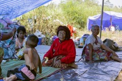 Myanmar migrants risk arrest as they flee to Thailand