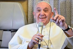 Vatican-China dialogue continues, says pope 