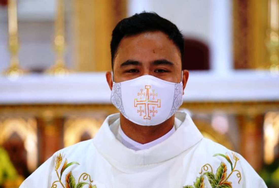 Filipino priest arrested for abusing church volunteer picture