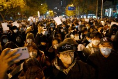 Students return to forefront of China protests