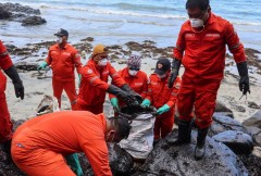  Residents fall ill after oil spill in Philippines