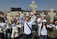 Thousands of Korean Christians join Easter Sunday rally 