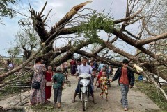 Survivors struggle as Cyclone Mocha pummels Myanmar, Bangladesh