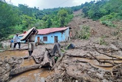 Indian floods, landslides kill 58, search on for missing