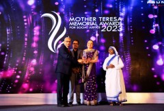 Catholic peacemaker receives Mother Teresa award