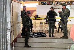 Bomb attack on Philippines Catholic mass kills four