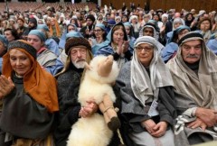 Celebrating the Incarnation, remember Bethlehem, pope says