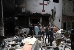 Pakistan Christians wind up year of mayhem, bloodshed